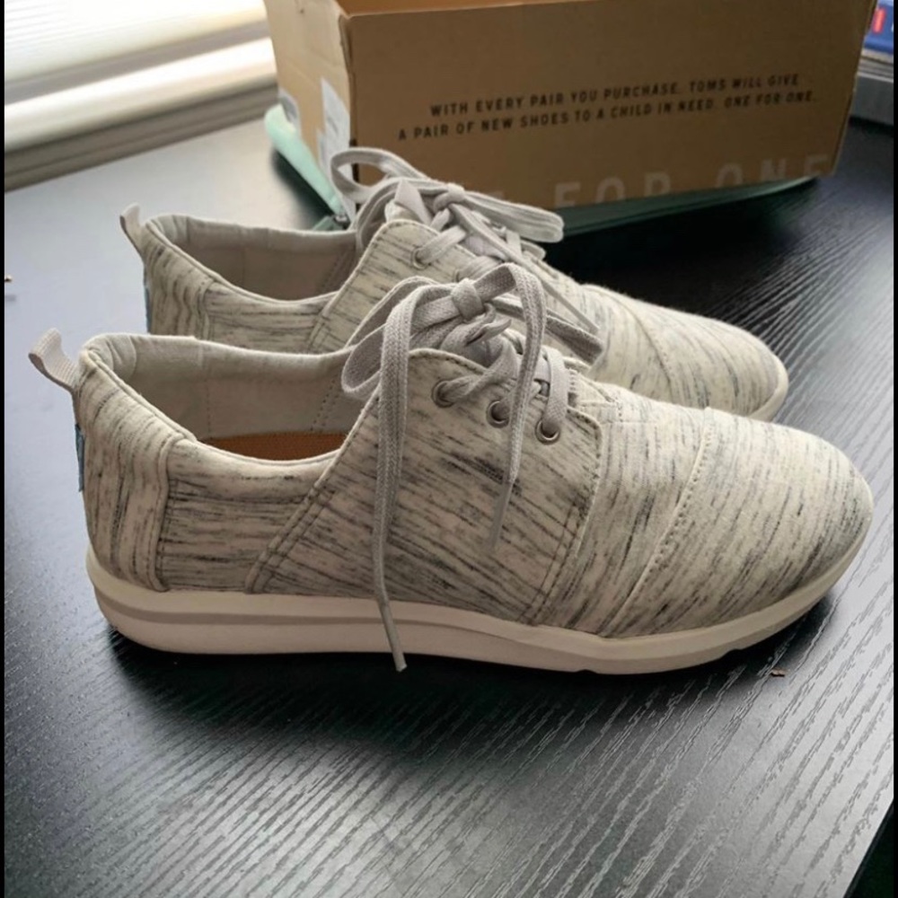 Toms Sneakers
